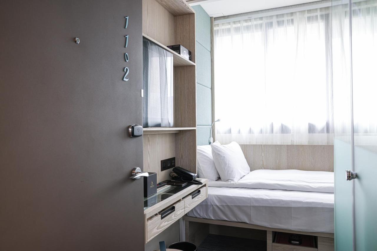 Royal Jade Boutique Hotel Taipei Exteriör bild