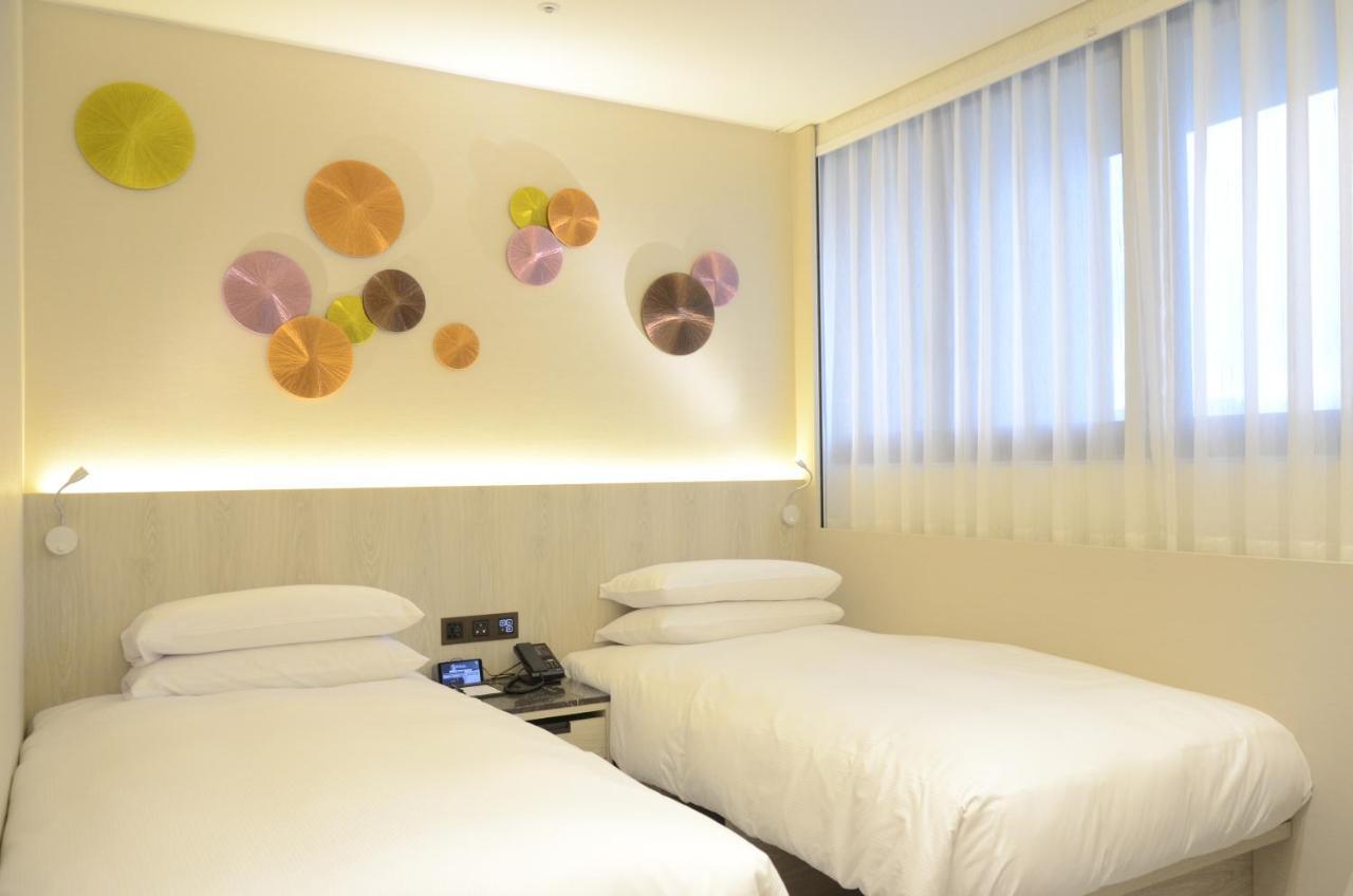 Royal Jade Boutique Hotel Taipei Exteriör bild